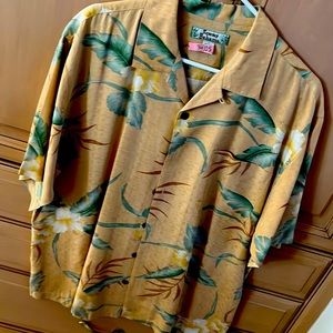 Classic Tommy Bahama Hawaiian button down shirt